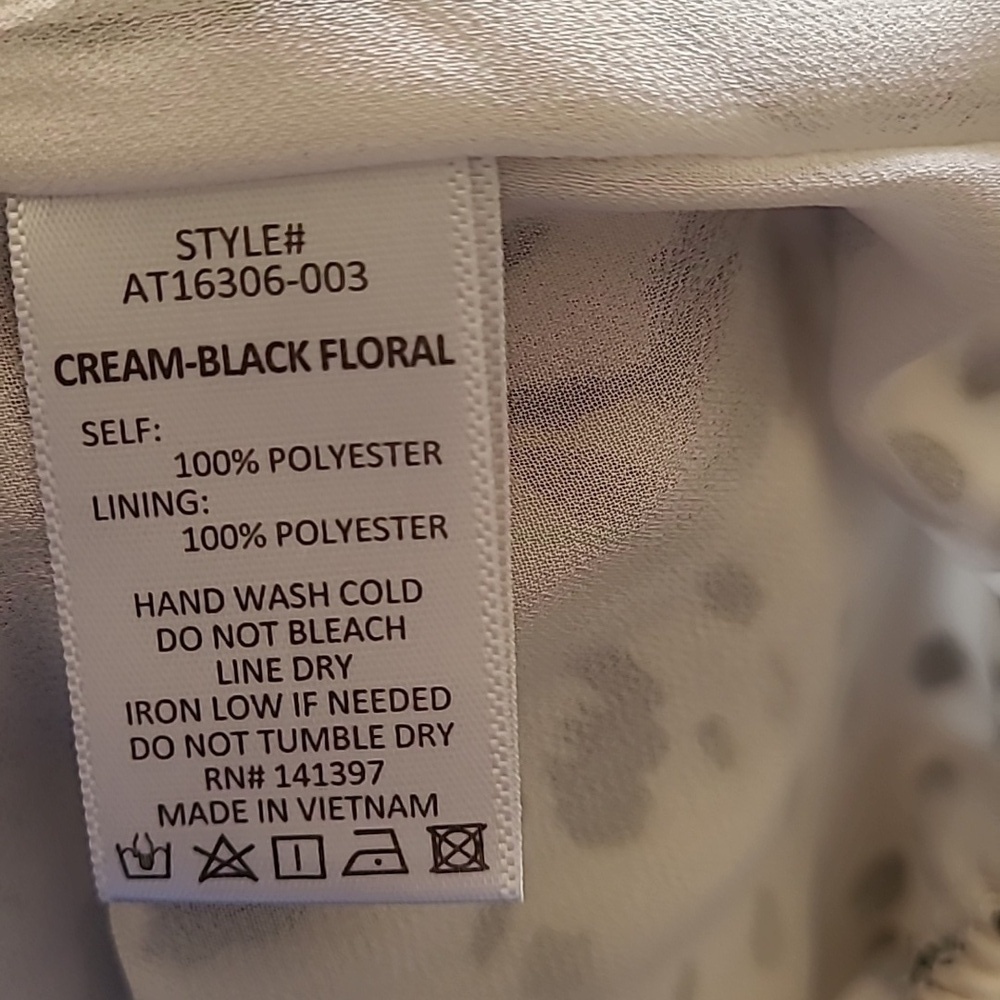 ASTR The Label Black/White Floral Print Ruffle Detail Longsleeve Blouse Size S - Picture 7 of 8
